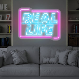 Led Personalizzato scritta Real Life cm 56x42