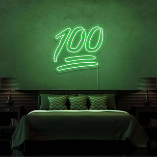 Letra LED "100%" personalizada tamaño 100 x 100 cm