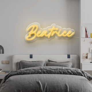 Letras LED personalizadas Nombre Beatrice 52 x 18 cm