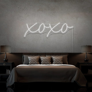 Scritta a Led Personalizzata Frasi Personalizzate "xoxo" cm 80 x 30