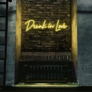 Scritta a Led Personalizzata Frasi Personalizzate "Drunk in love" cm 100 x 30