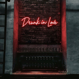 Scritta a Led Personalizzata Frasi Personalizzate "Drunk in love" cm 100 x 30