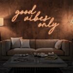 Scritta a Led Personalizzata Frasi Personalizzate "good vibes only" cm 130 x 40