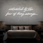 Scritta a Led Personalizzata Frasi Personalizzate "Motived by the fear of being average" cm 160 x 55 - immagine 3