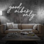 Scritta a Led Personalizzata Frasi Personalizzate "good vibes only" cm 130 x 40 - immagine 2